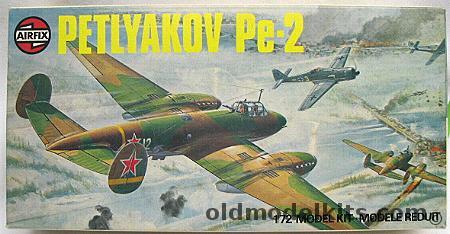 Airfix 1/72 TWO Petlyakov Pe-2 - Czech / Polish / USSR Air Forces - Type 4 Logo, 03034-2 plastic model kit